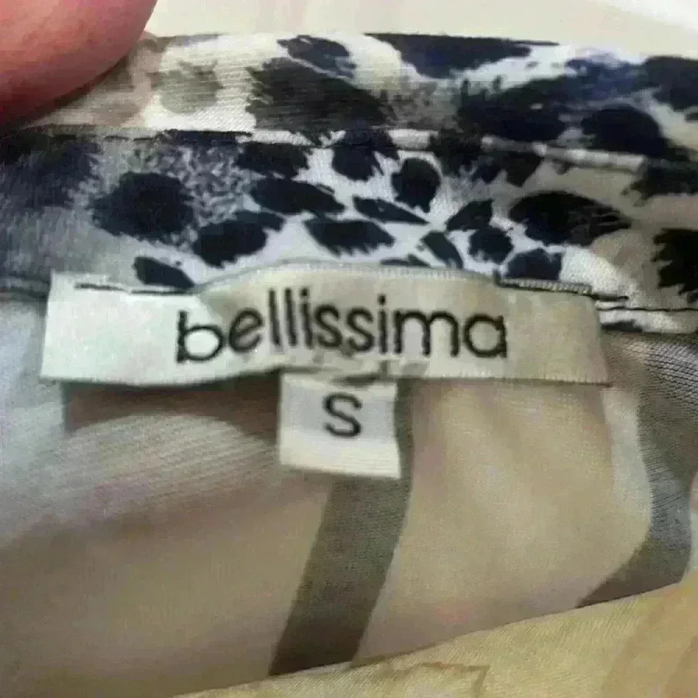 Bellissima Tunic Style Top. Size S - Picture 7 of 8